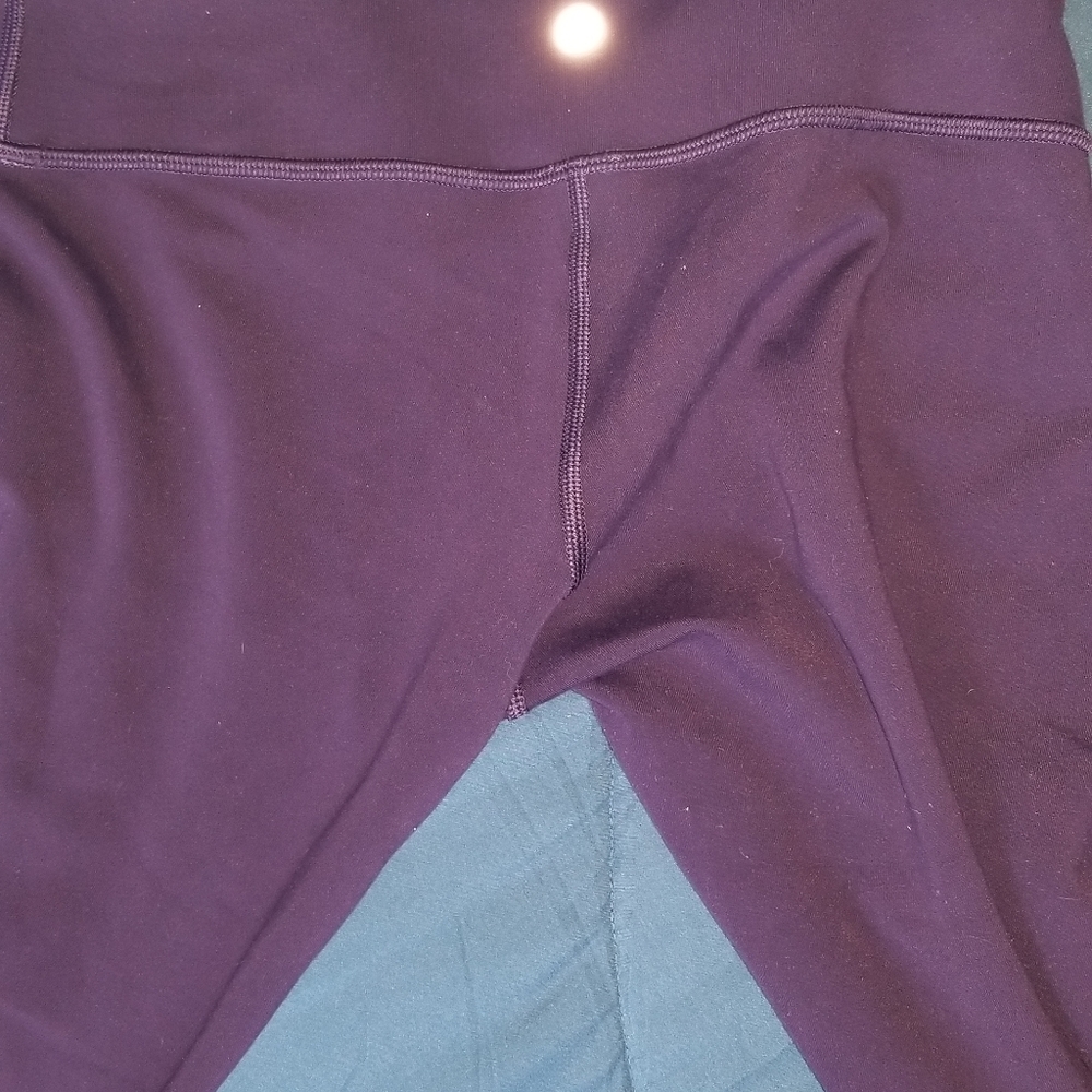 Reversible Lululemon cropped Leggins